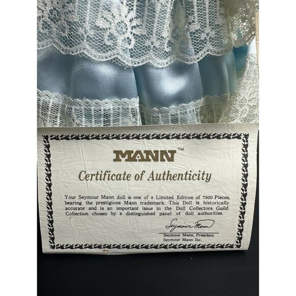 Seymour Mann Porcelain Doll, NIB, 18'' Blue Victorian Dress With Pearls Laura - Picture 5 of 9